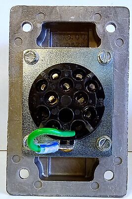 Thomas & Betts SKR11G Russellstoll 250/600 V 20 A Receptacle