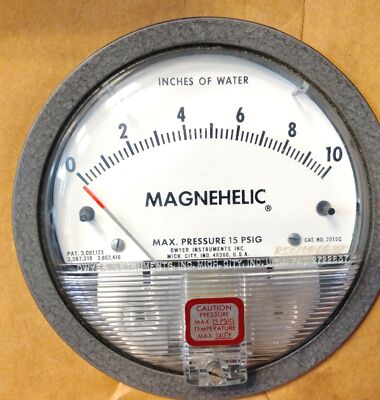 Dwyer 2010C MAGNEHELIC® 0-10 Inches of Water Pressure Gauge