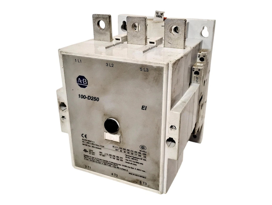 Allen-Bradley 100-D250ED11 110/130 V AC 250 A 3-Pole Non-Reversing IEC Contactor