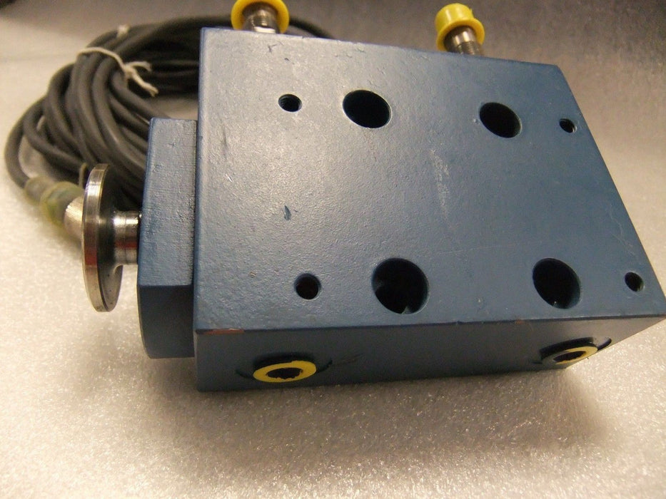 Rexroth Valve R900574809 CY100X 25/12-.40B10/01CXUMX ZY9401