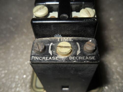 Allen-Bradley 849-ZOD331 Ser B Pneumatic Timing Relay