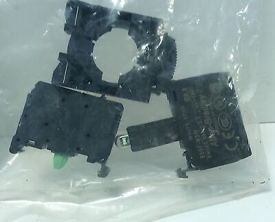 Allen-Bradley 800FP-LF7PN3WX10 White/Clear Illuminated LED Momentary Pushbutton