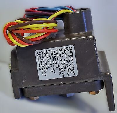 Barksdale CD2H-H18SS DIALAMATIC Adjustable Diaphragm Pressure Switch