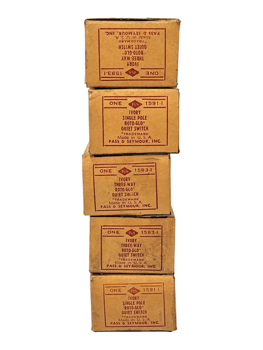 Pass Seymour 1593-I ROTO-GLO 120 V AC 15 A Ivory Three-Way Switch