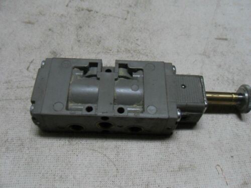 Bosch 820022950 ED 5/2 G1/8 SANS EA Solenoid Valve (Valve Only No Coil