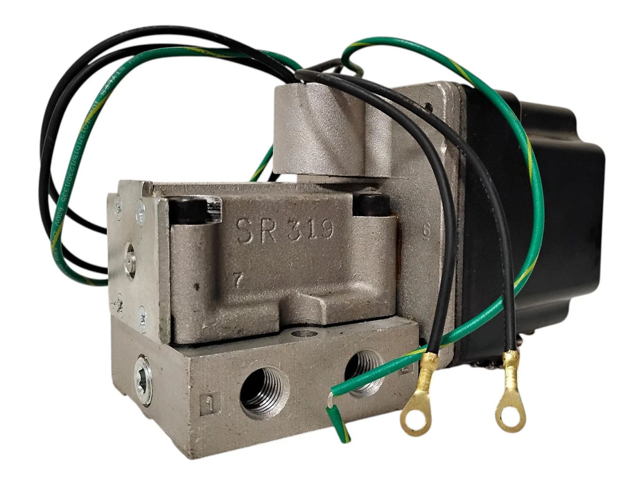 Parker CCJ125B01 120 V AC 150 PSI 13.8 W 1/4" NPT Solenoid Valve