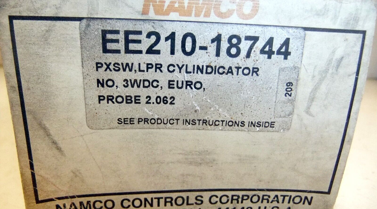 Namco Cylindrical Proximity Switch EE210-18744