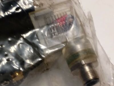 Numatics S32EG06BKMQ 3 Way Valve