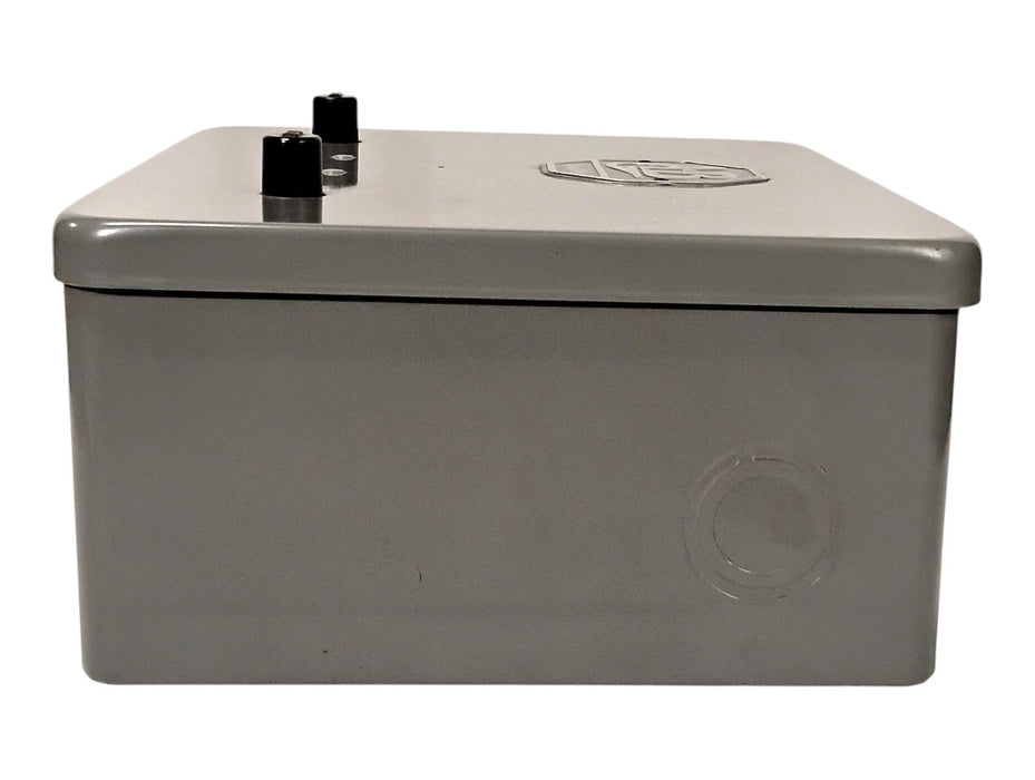 Allen-Bradley 705TAA 220 V AC NEMA Size 00 Magnetic Starter in NEMA 1 Enclosure