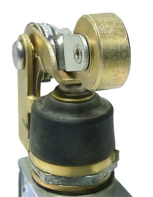 Micro Switch DTE6-2RN2 125/250 V AC/DC 10 A Roller Plunger Limit Switch