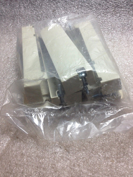 Groupe Schneider TSX-RKA-02 Rack Position Cover