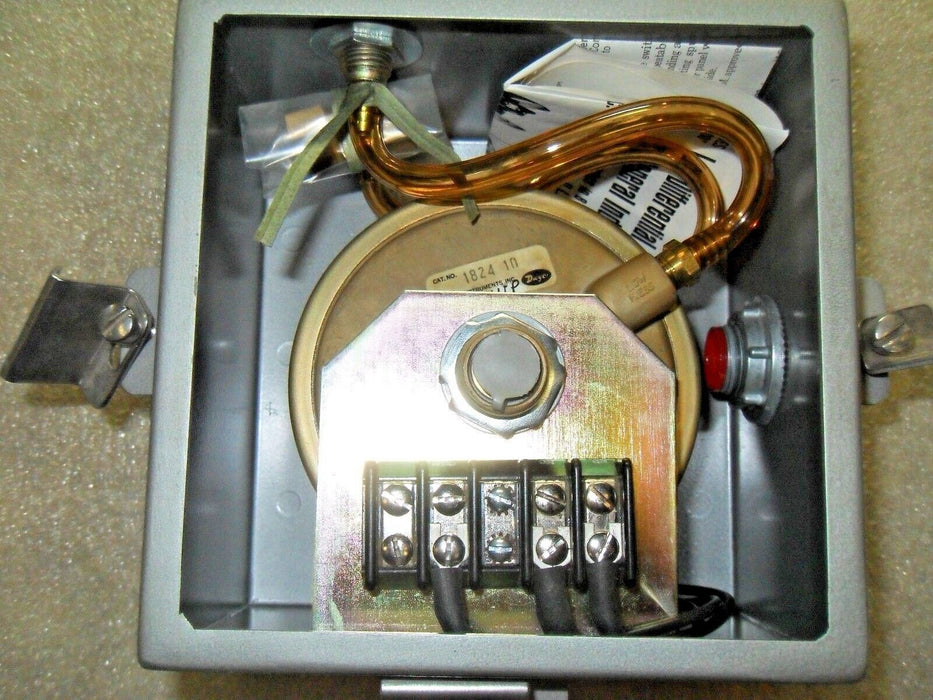 Dwyer 1824 10 Low Pressure Switch W/ Enclosure