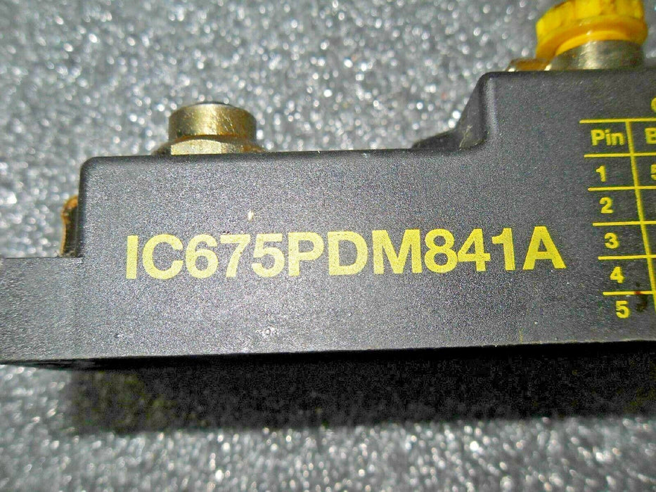 GE FANUC IC675PDM841A BUSSTOP I/O MODULE