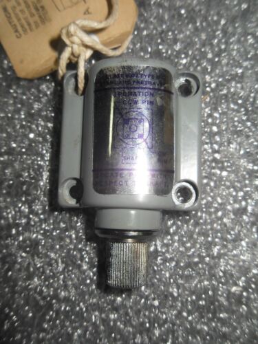 Square D 9007-B 31032-036-55 Limit Switch Turret Head