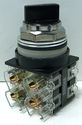 GE CR104PSG21B92 Selector Switch w/ 2 Maintained Positions