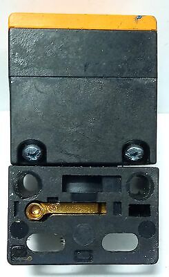 Efector IMC4020BCPKG/K1/US-100-DPA IM5078 10-36 V DC Inductive Proximity Sensor