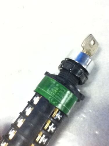 CRAIG & DERRICOTT 22K10/R16Y62/2 SWITCH- NO BOX