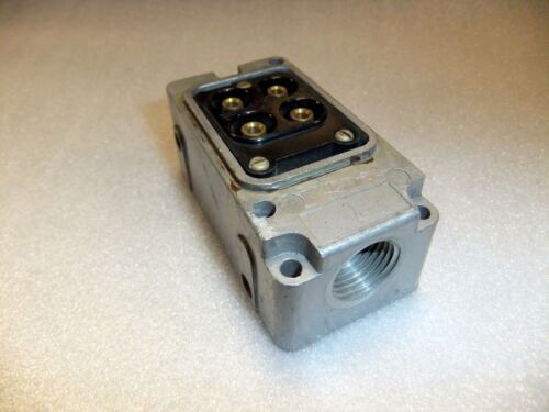 Lot of 2 Microswitch Terminal Block Base for Limit Switch 18PA1
