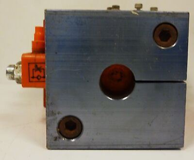 Meto-Fer KZP32/09 Pneumatic Robotic Claw Clamper/Gripper