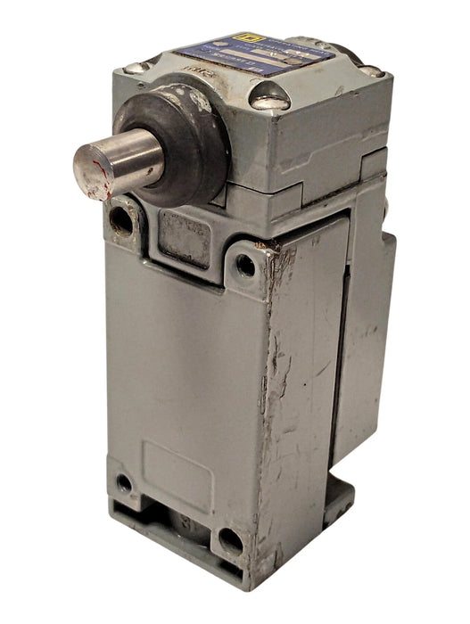 Square D 9007C62H Series A 600 V AC 10 A Maintained Toggle Limit Switch