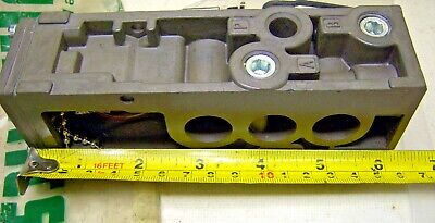 Lot of 3 Numatics Manifolds