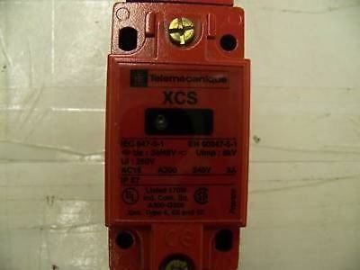 Telemecanique Safety Limit Switch XCS A713