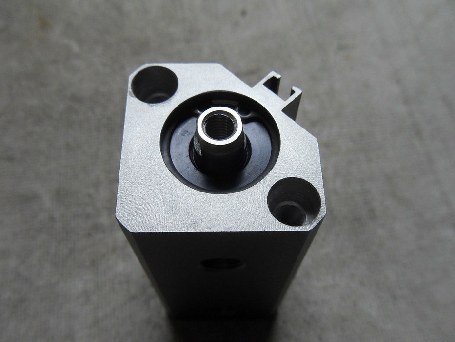 SMC CHQB20-30D Hydraulic Cylinder