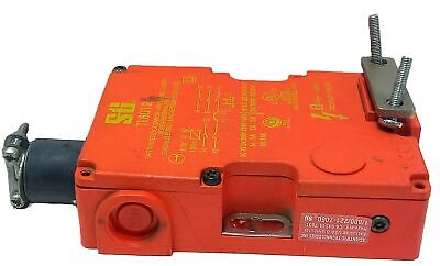 STI TL8012 AC15 IP67 Safety Interlock Switch w/ Guard Locking