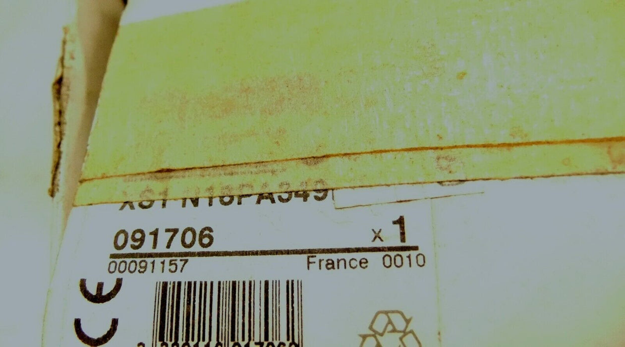 Telemecanique XS1N18PA349L2 Proximity Sensor