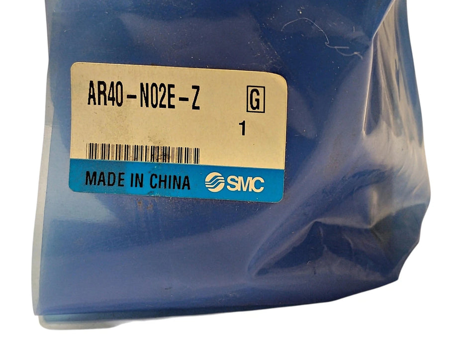 SMC AR40-N02E-Z 7-125 psi Air Pressure Regulator w/ 1/4 in NPT Port and Gauge