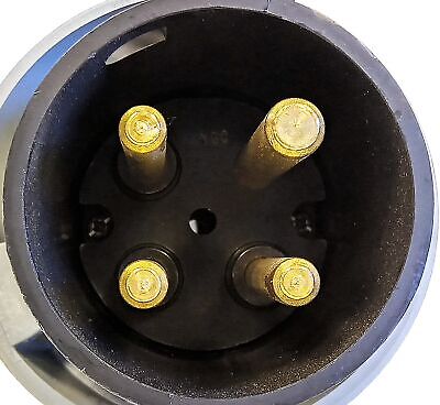 Hubbell 460P5W 3-Pole 4-Wire 600 V 60 A 3-Phase 15 HP Male Plug