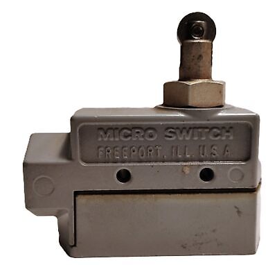Honeywell BZE6-2RQ8 125-600 V AC/DC 15 A Roller Plunger Limit Switch