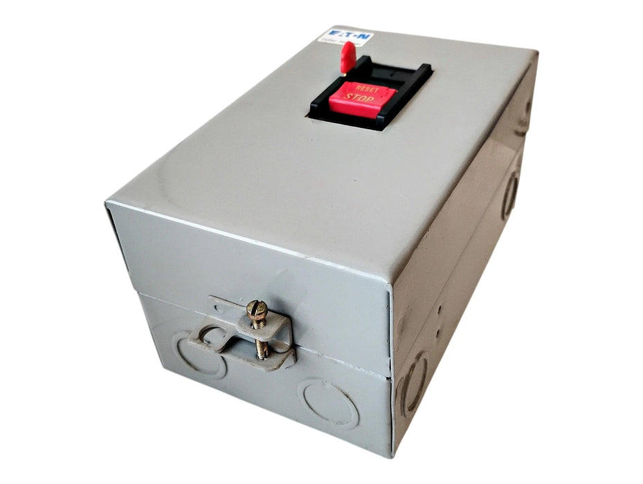Eaton B100S0CA 600 V 5 HP 3 PH NEMA 1 Enclosure Size 0 AC Manual Starter