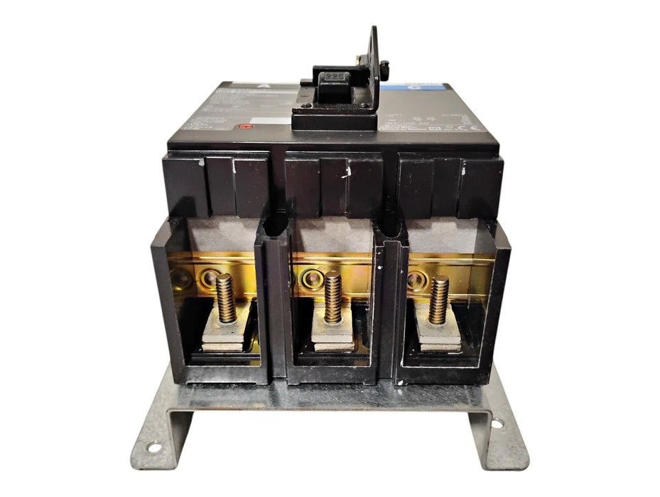 Square D 523372P7 QDF32225TS 225 A PowerPact Circuit Breaker