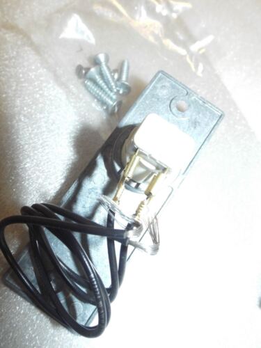 Thomas & Betts 4YF22 Automatic Door Operated Light Switch