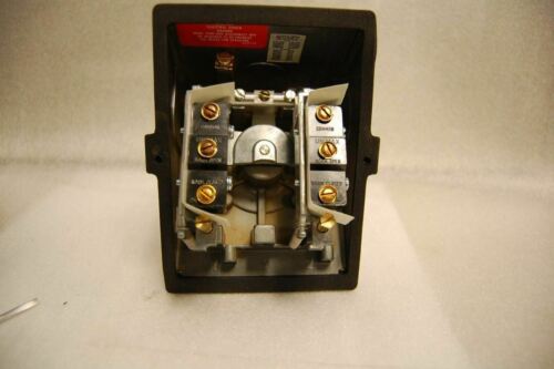 United Electric Pressure Switch 200-3000PSI J402-612