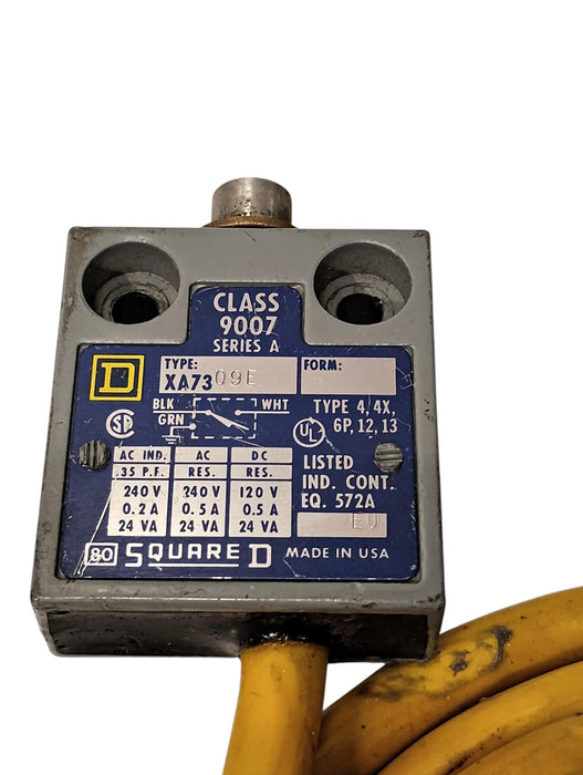 Square D 9007-XA73-09E Ser A 240 V AC 0.5 A Plunger Style Limit Switch