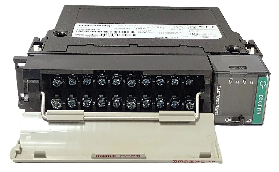 Allen-Bradley 1756-OB16E Ser A FW Rev 3.3 10-30 V DC Digital PLC Output Module