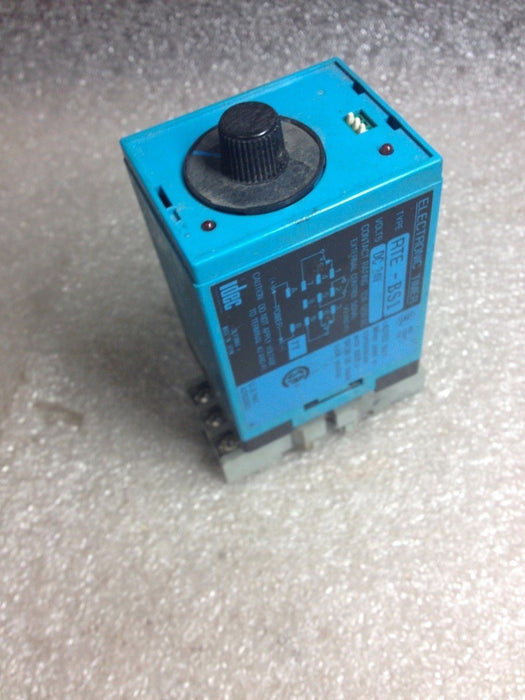 IDEC Rte-BS1 Timer With 27E893 Relay Mount