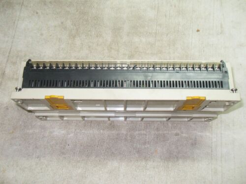1 OMRON C40H-C6DR-DE PROGRAMMABLE CONTROLLER
