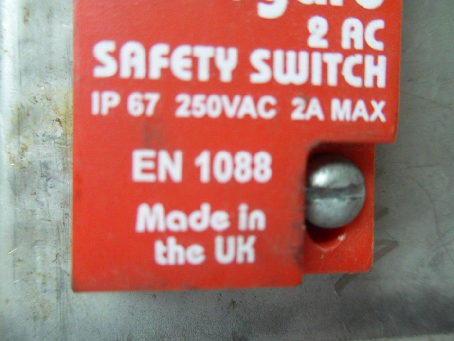 Guardmaster EN 1088 Safety Switch with Cord