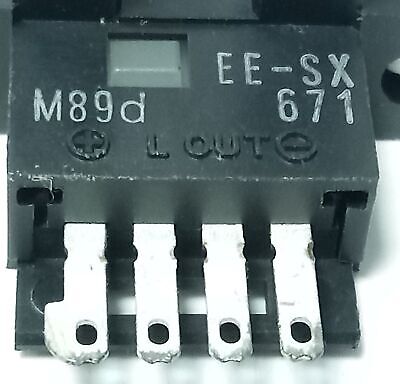 Omron EE-SX671 Photoelectric Micro Sensor
