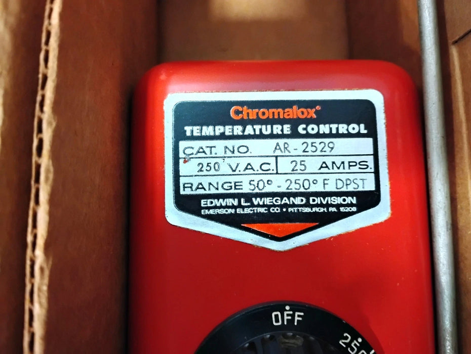 Chromalox AR-2529 250 V AC 25 A 50-250 Degrees F DPST Temperature Control