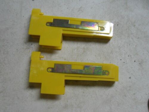 1 BOX OF 2 Cutler-Hammer D40RPB REED RELAY POLES