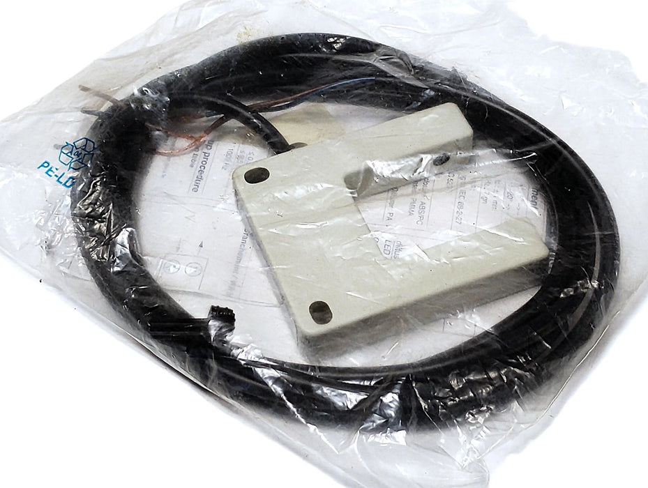 Telemecanique XUV-H0312 12-24 V DC Photoelectric Fork Sensor