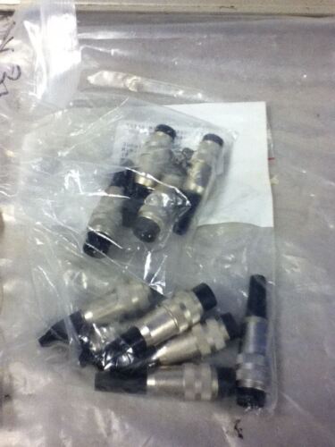 LOT OF LUMBERG PLUGS