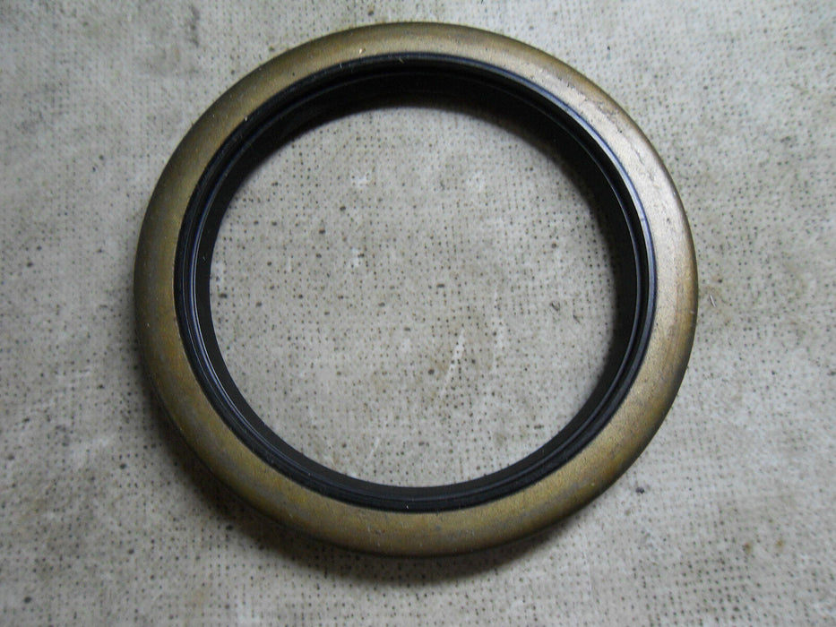 4 TCM 268353VM Oil Seals