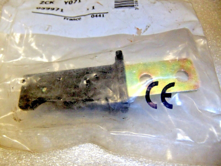 Telemecanique Actuator Key ZCK Y071