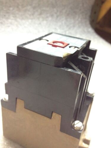 Allen-Bradley 700-P400A1 AC RELAYS