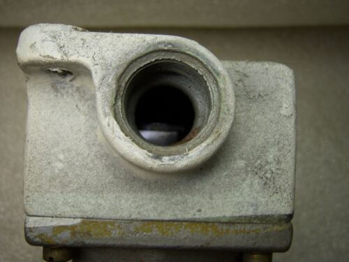 Allen-Bradley Motor Starter 600-TEX4A Toggle Enclosure